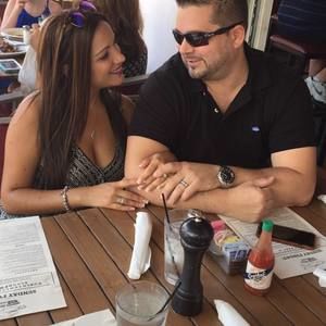 Meet your Posher, Sari